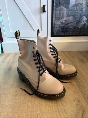 Women’s Lace-Up Combat Boots in Light Beige